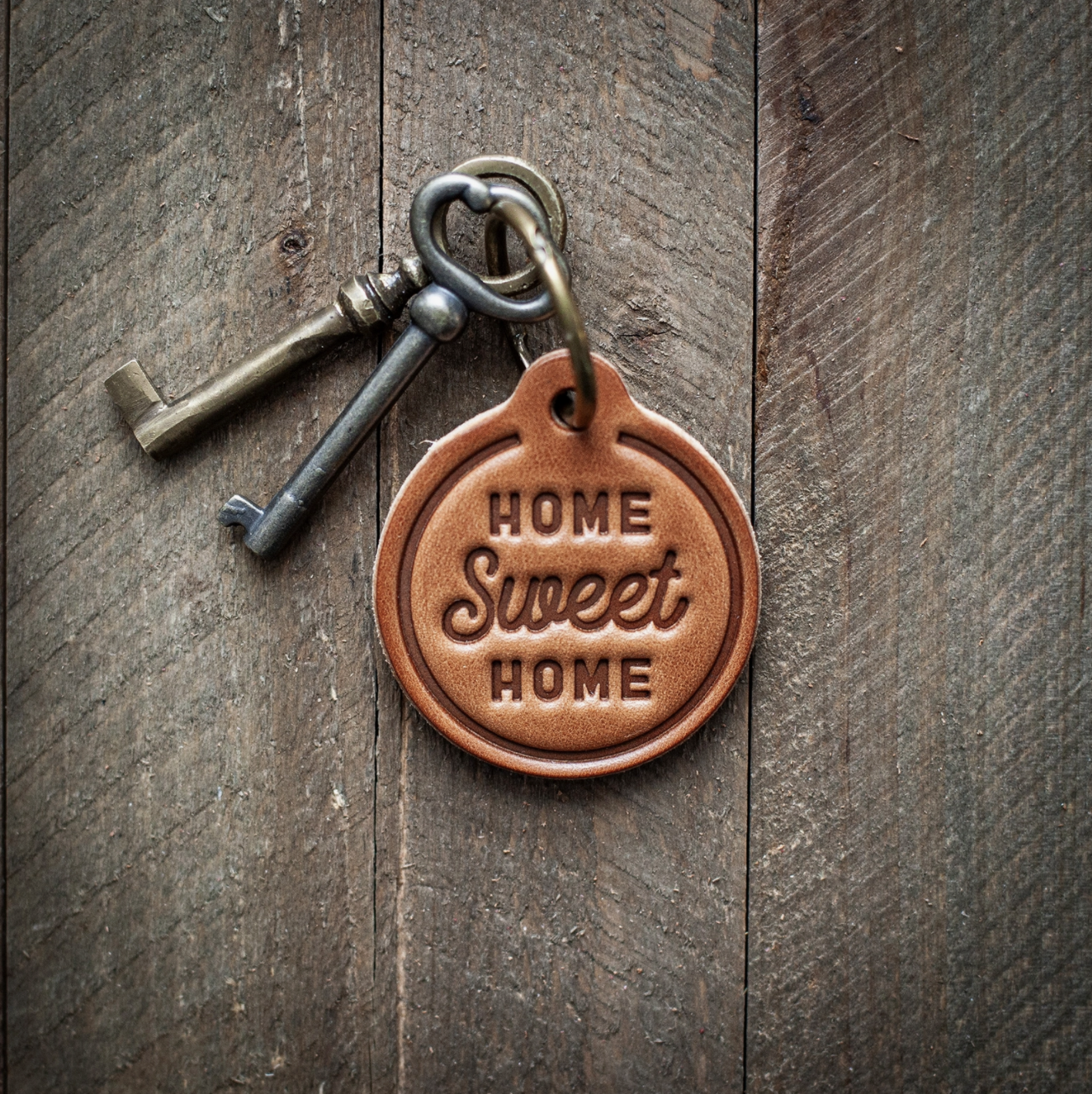 Home Sweet Home Leather Keychain Circle